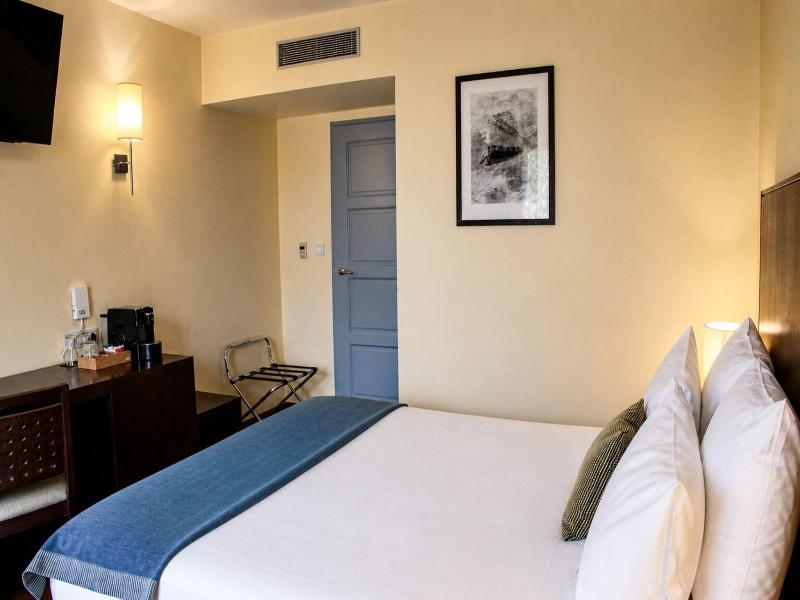 Hôtel Le Jules Verne image