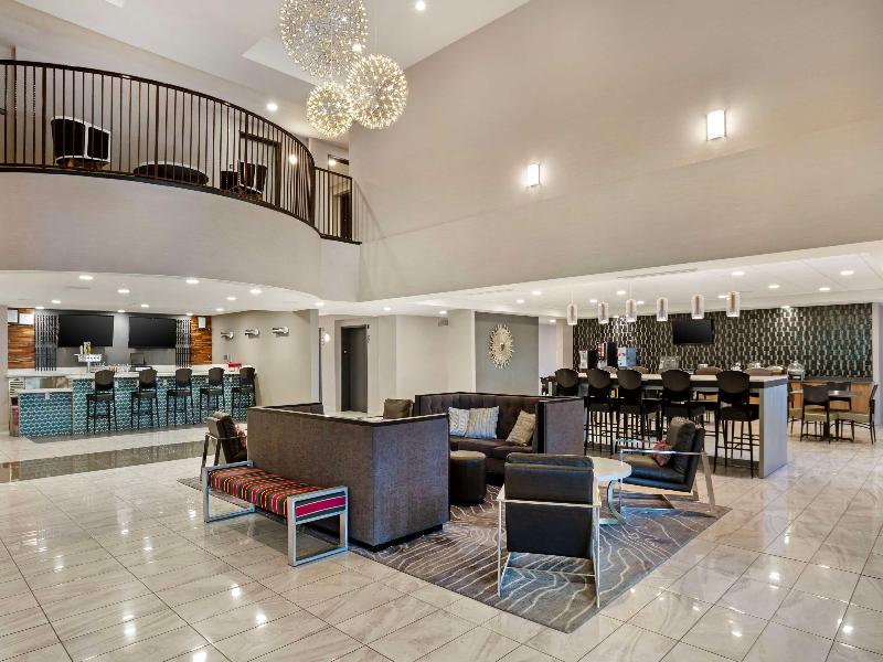 Best Western Plus Coalinga Inn image