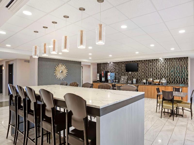 Best Western Plus Coalinga Inn image