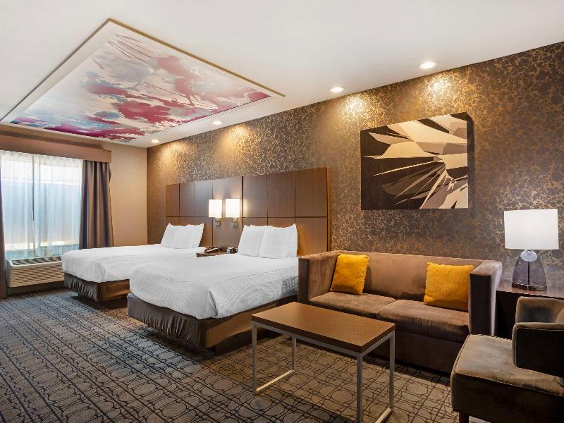 Best Western Plus Coalinga Inn image