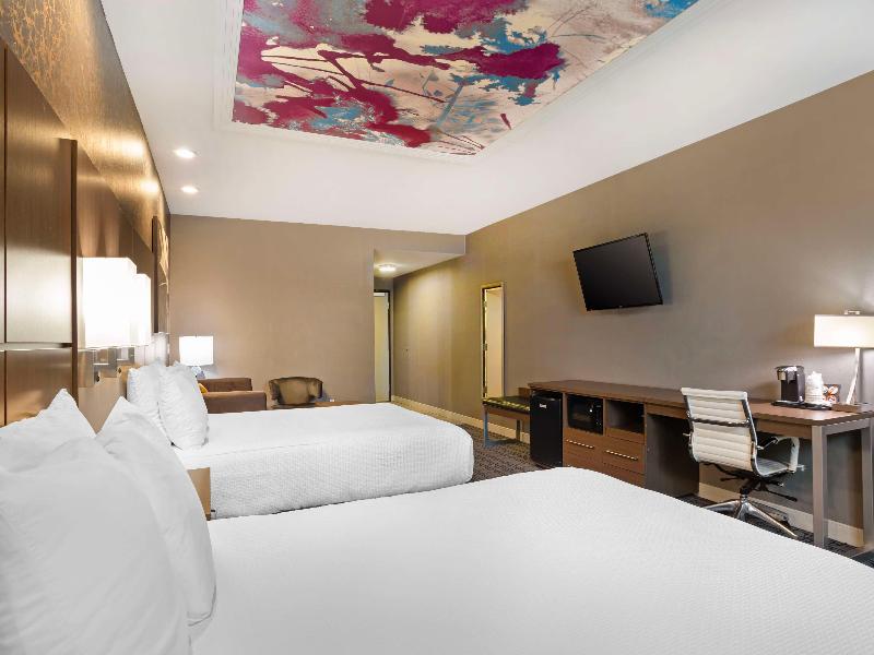 Best Western Plus Coalinga Inn image