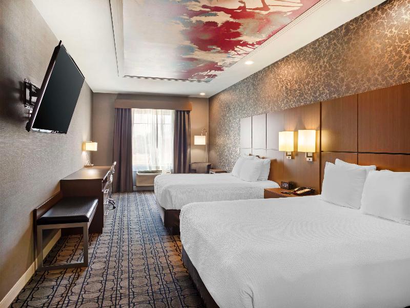 Best Western Plus Coalinga Inn image