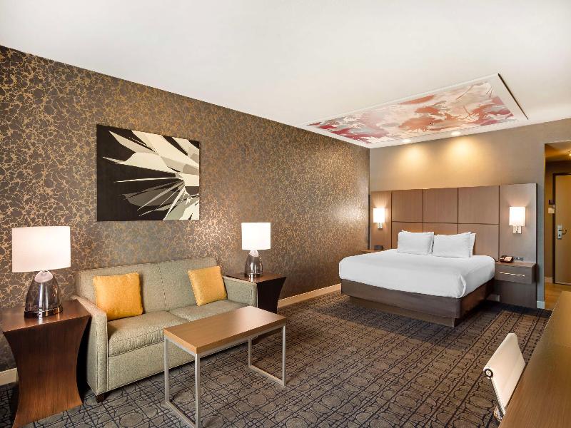 Best Western Plus Coalinga Inn image