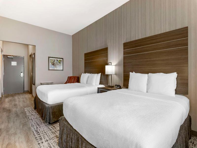 Best Western Plus Lacrescent / Lacrosse image