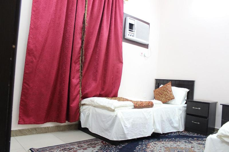 Al Eairy Hotel Apartments Baha 2 image