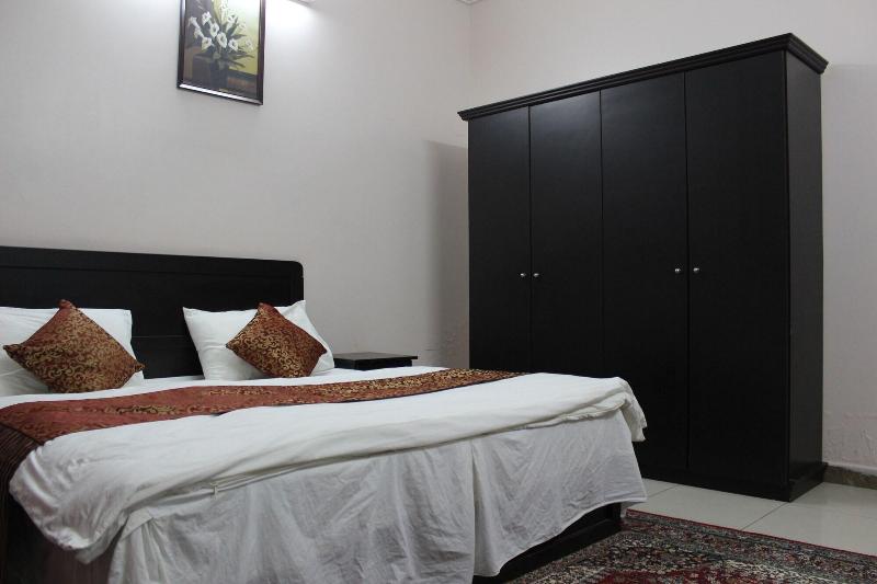 Al Eairy Hotel Apartments Baha 2 image