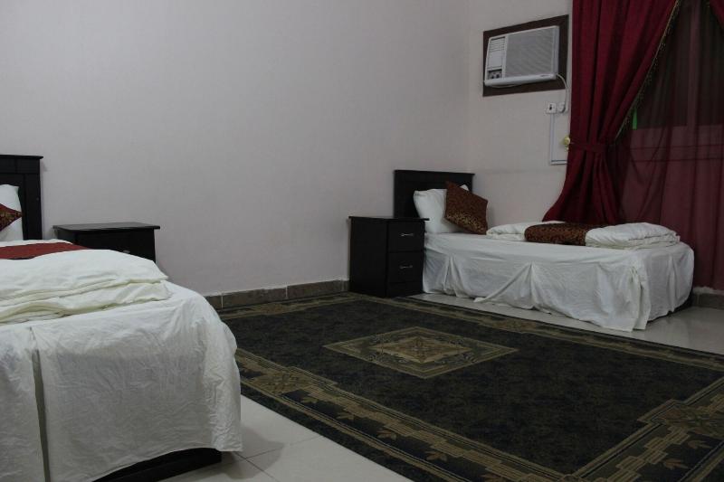 Al Eairy Hotel Apartments Baha 2 image