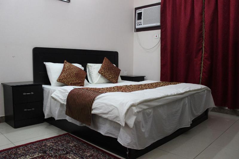 Al Eairy Hotel Apartments Baha 2 image