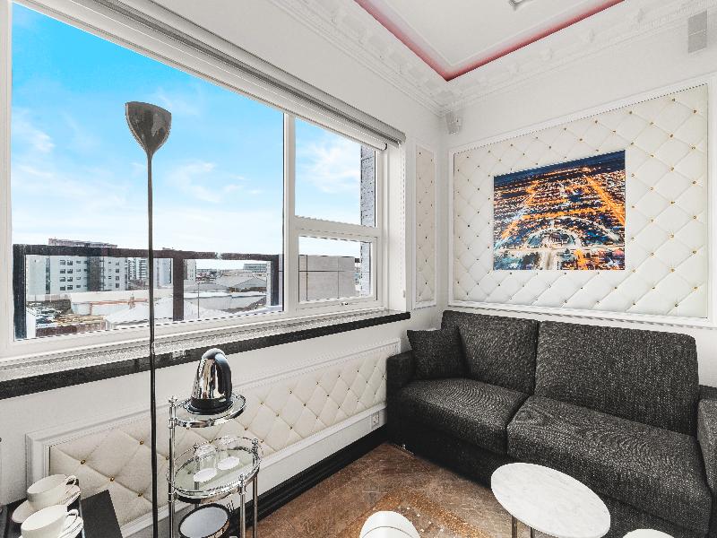 Diamond Suites image