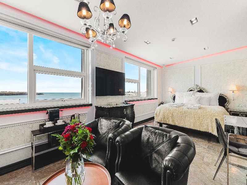 Diamond Suites image