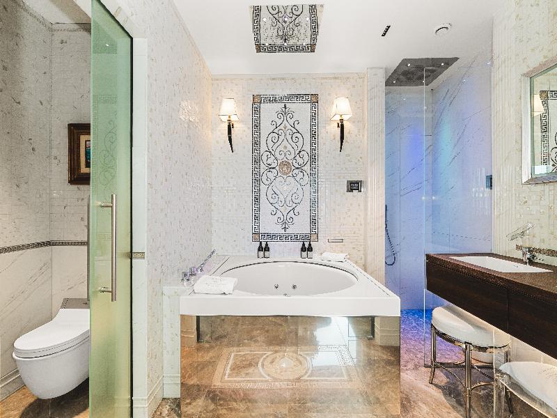 Diamond Suites image
