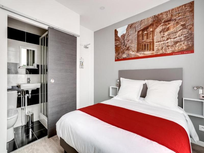 Paris Hotel Clichy image