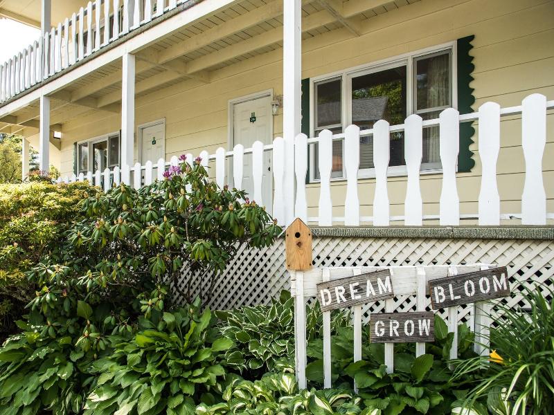 Boxwood Lodge