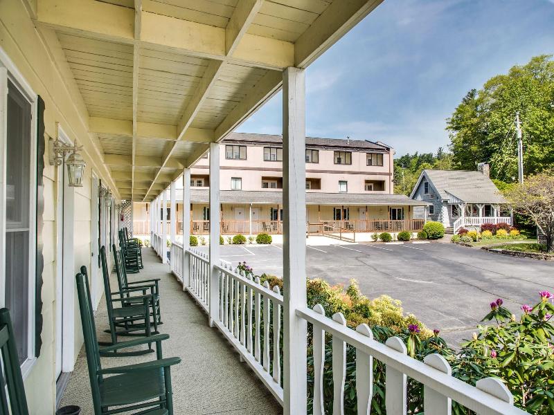 Boxwood Lodge