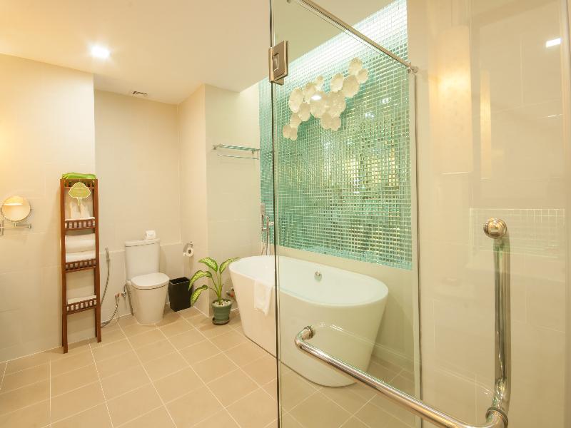 Lotus Blanc Hotel image
