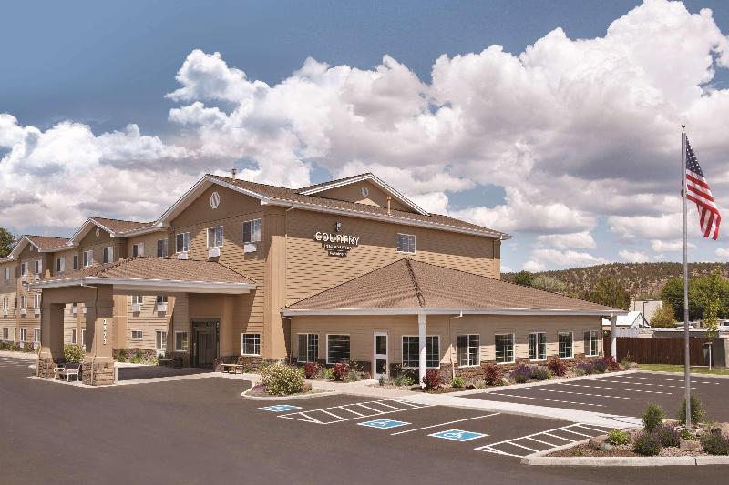 Hotel Country Inn & Suites by Radisson, Prineville, OR