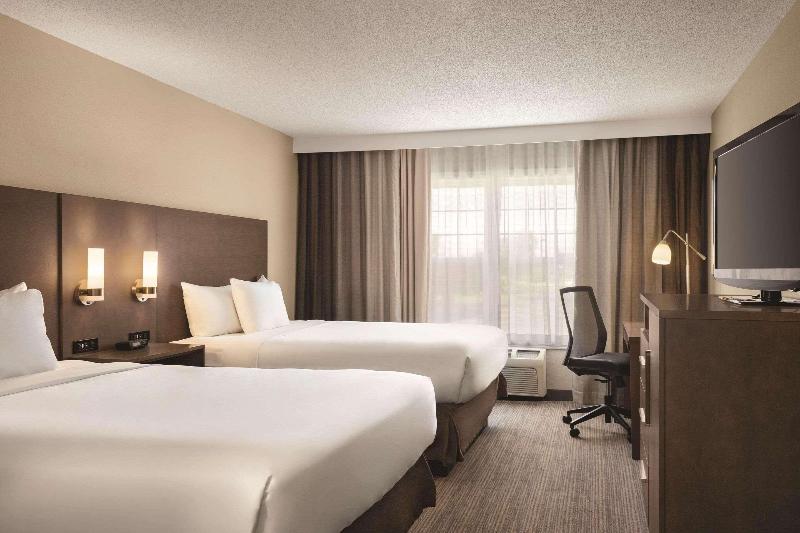 Country Inn & Suites By Radisson, Buffalo, Mn image