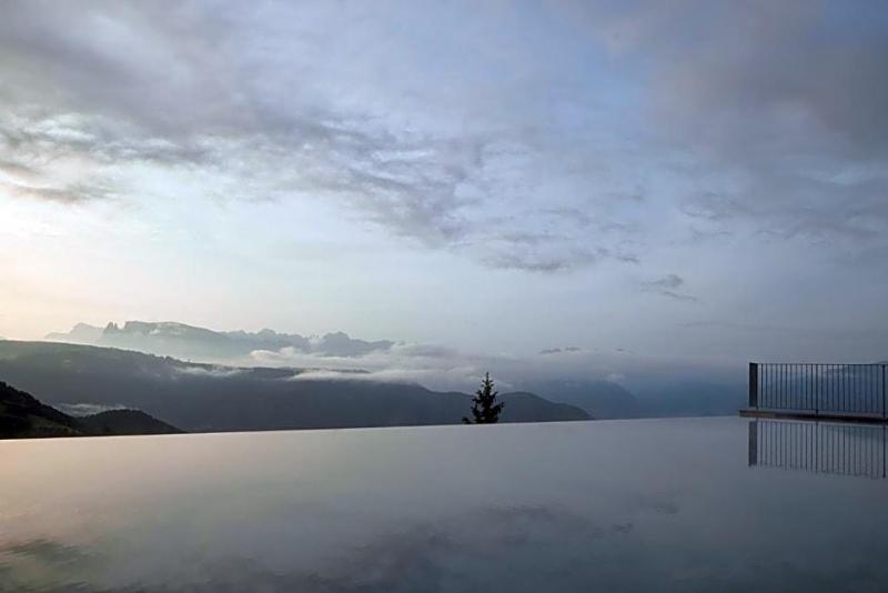 Hotel Saltus image