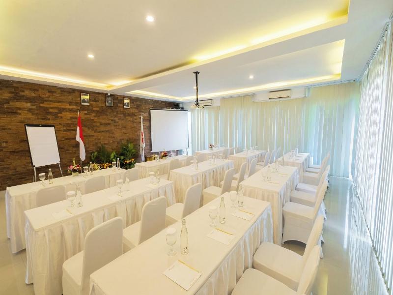 Kamarkoe Hotel Seminyak image