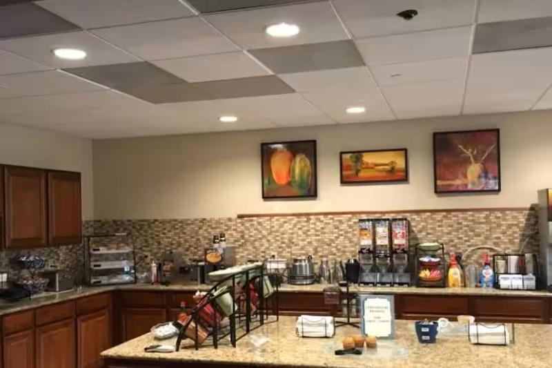 Wingate By Wyndham Elkins image