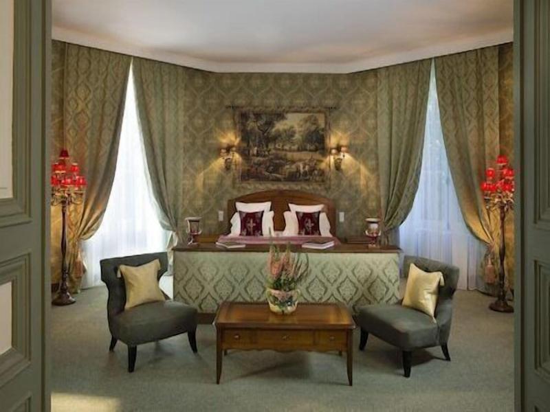 Chateau Laroche-Ploquin image