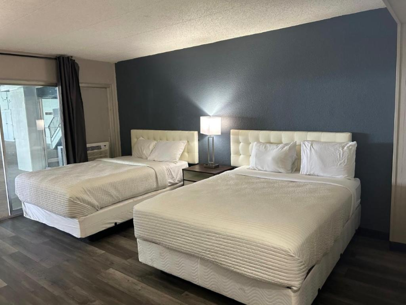 Twin City Inn & Suites image