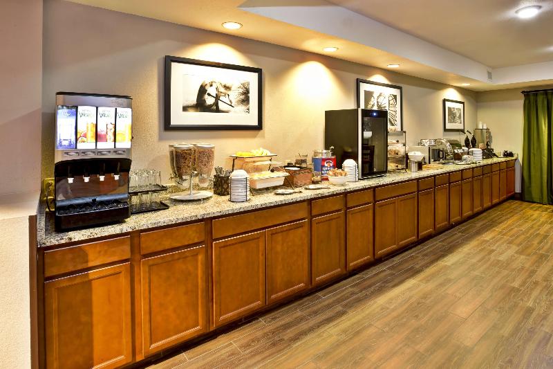 Quality Inn & Suites Monroeville image