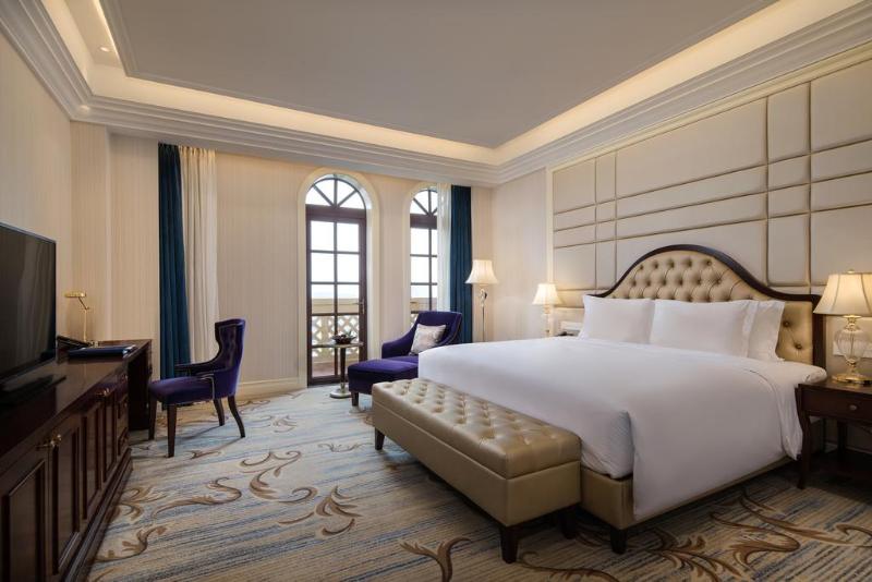 Radisson Blu Forest Manor Shanghai Hongqiao image