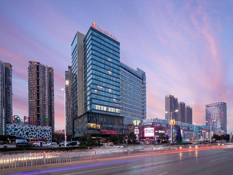 Ramada Plaza by Wyndham Xiangyang Xiangzhou image