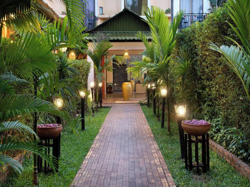 Central Privilege Hotel image