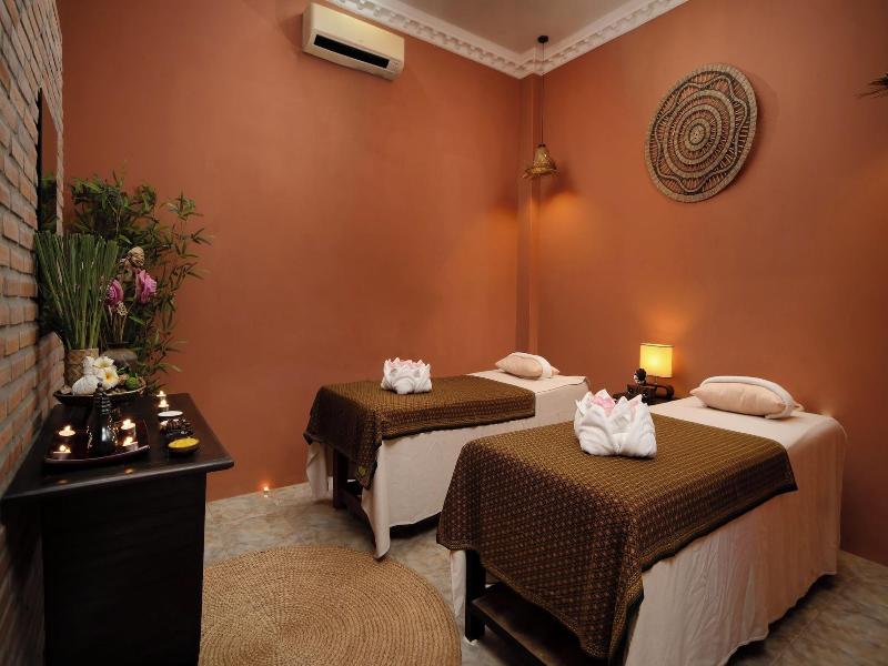 Central Privilege Hotel image
