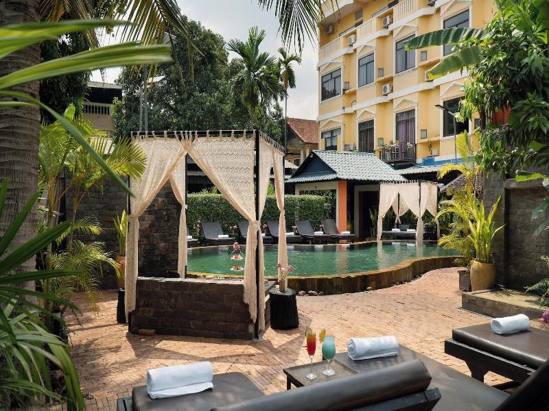 Central Privilege Hotel image