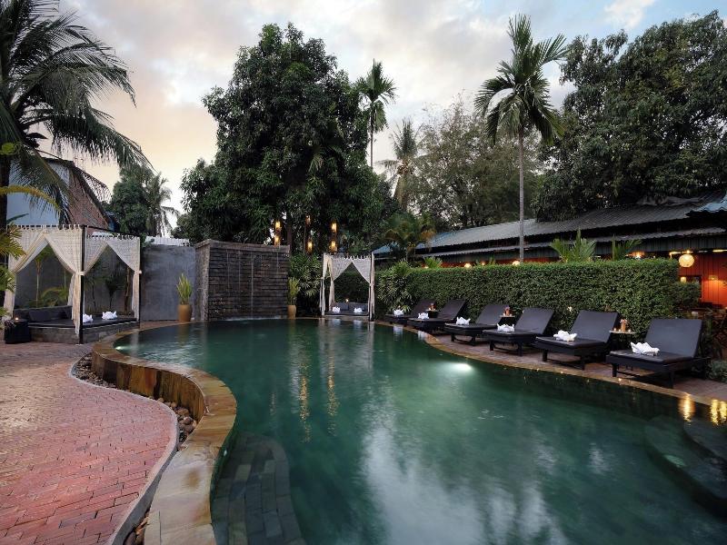 Central Privilege Hotel image