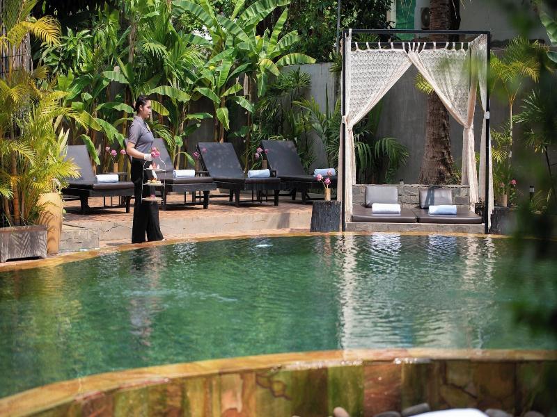 Central Privilege Hotel image
