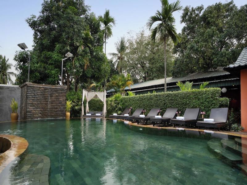 Central Privilege Hotel image