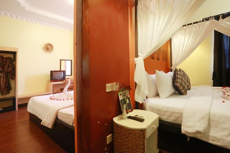 Central Privilege Hotel image