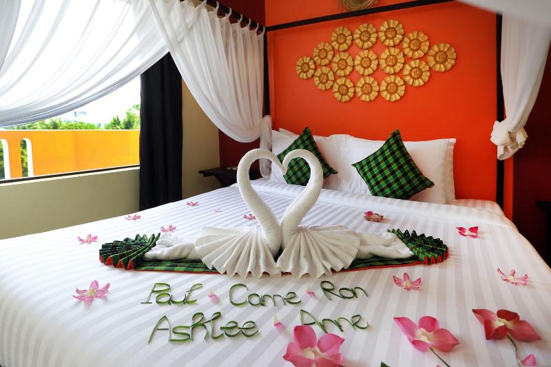 Central Privilege Hotel image