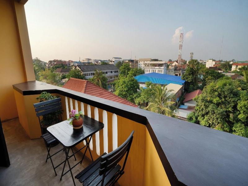 Central Privilege Hotel image