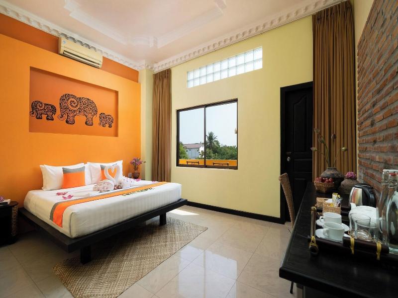Central Privilege Hotel image