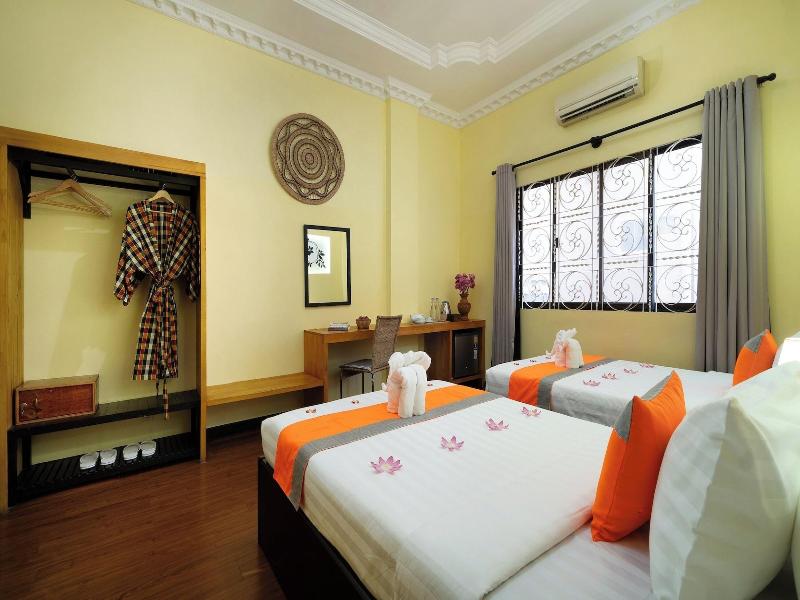 Central Privilege Hotel image