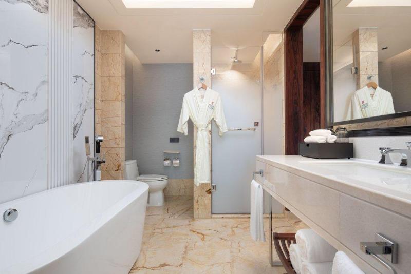 HUALUXE Leshan, an IHG hotel image