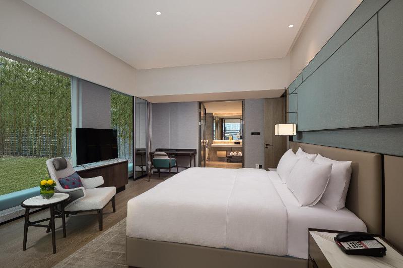 HUALUXE Leshan, an IHG hotel image