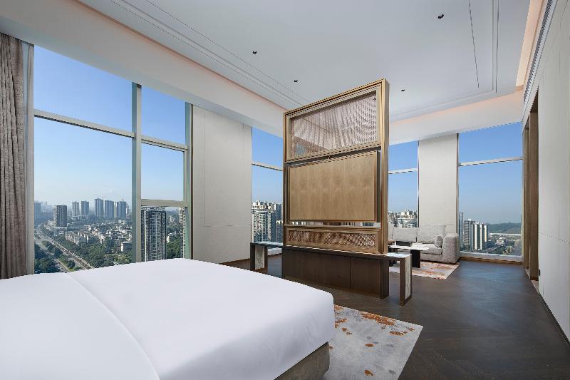 HUALUXE Leshan, an IHG hotel image
