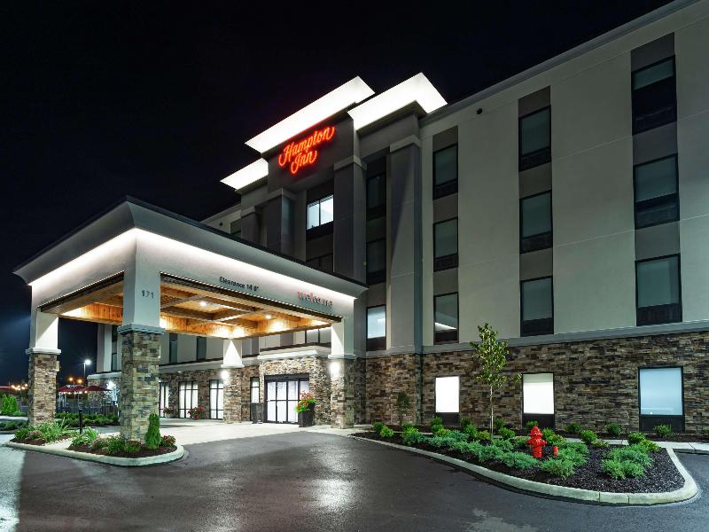 Hampton Inn Madison image