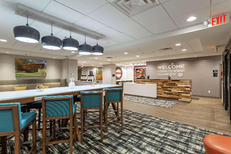 Hampton Inn Madison image