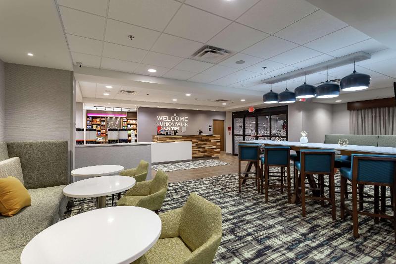 Hampton Inn Madison image