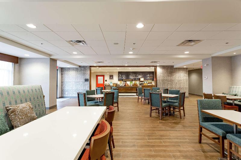 Hampton Inn Madison image