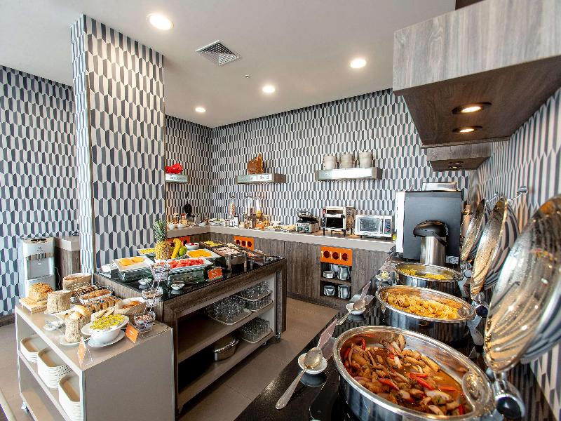 Hampton by Hilton Lima San Isidro image