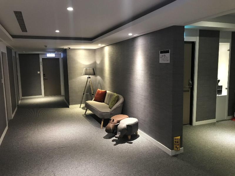 Golden Garden Hotel image