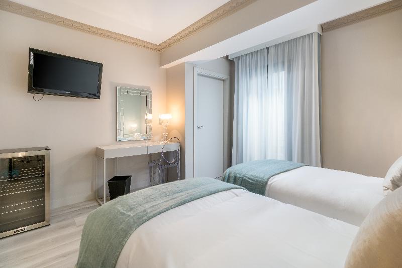 B51 Boutique Hotel Puerto Banus image